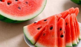 西瓜食堂爆料怎么做的视频,自制美味西瓜甜品视频教程